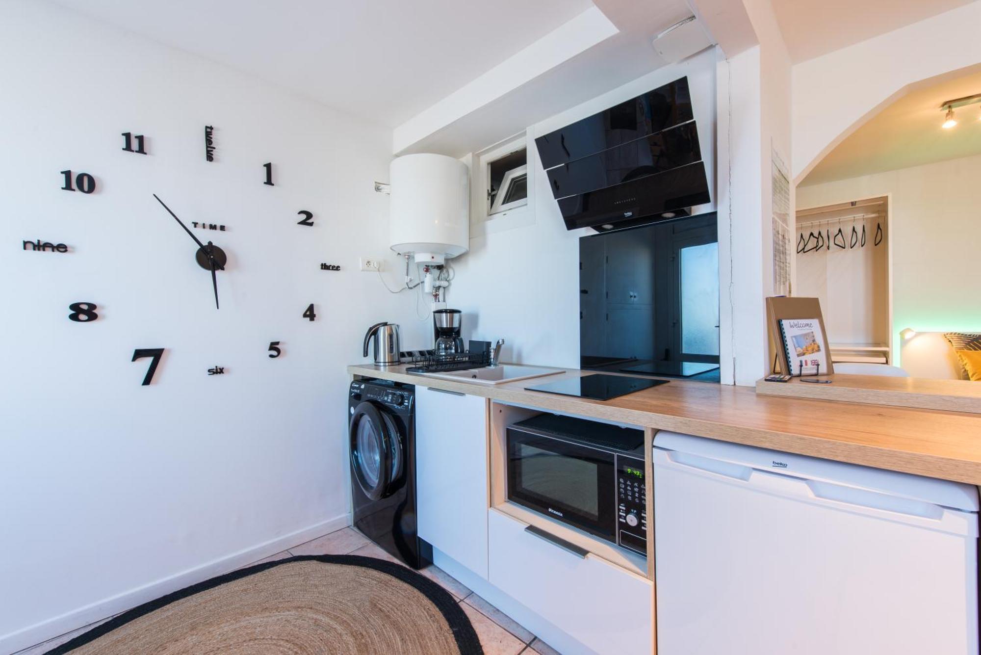 Beautiful Renovated Studio With View- Old הייר מראה חיצוני תמונה